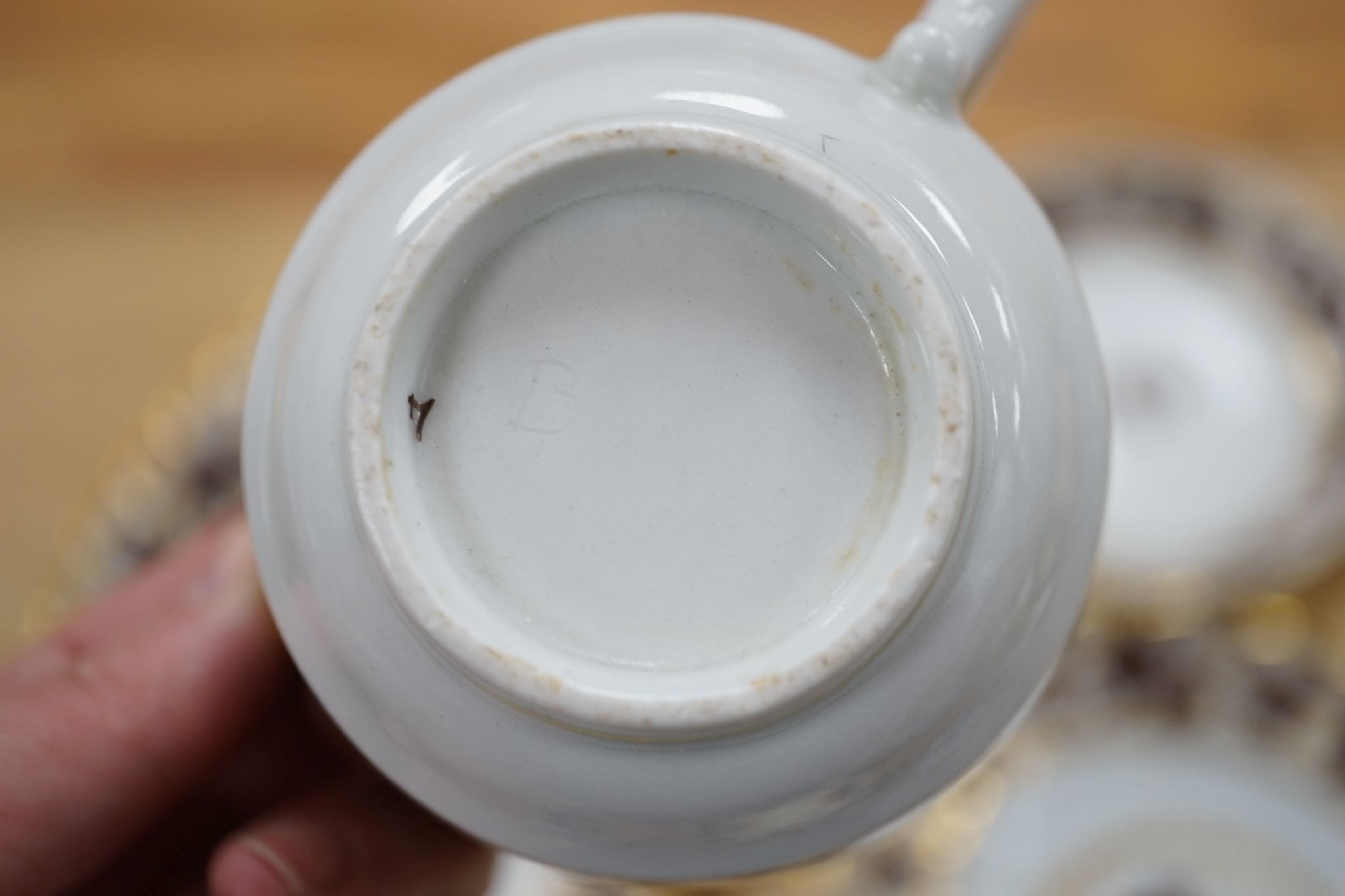 An early 19th century ten piece Chamberlain's Worcester porcelain part tea and dessert service